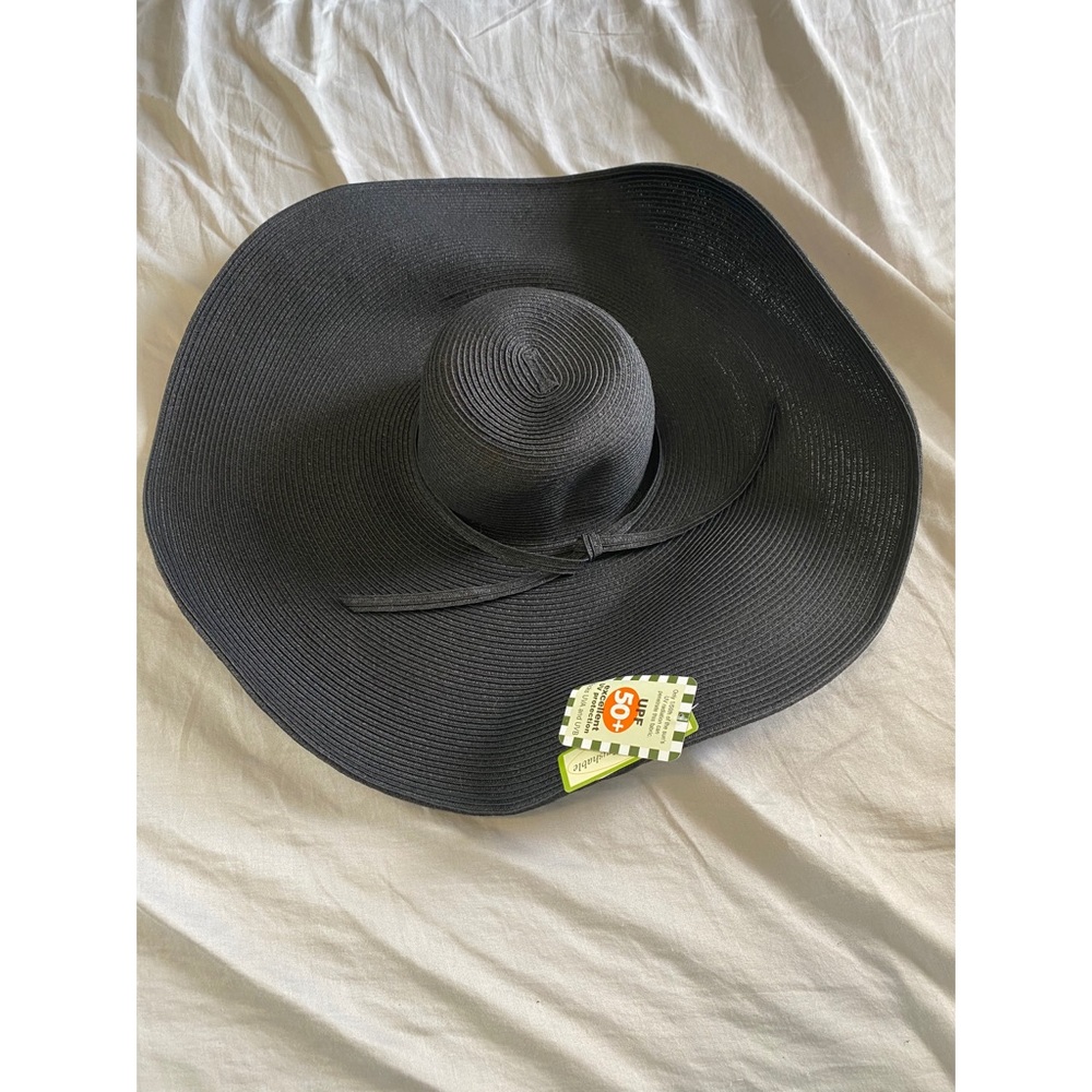 Floppy hat - Picture 2 of 2